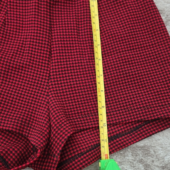 Glumann Helanca Stylish Red Checkered Women's Shorts Size Small - Picture 9 of 9